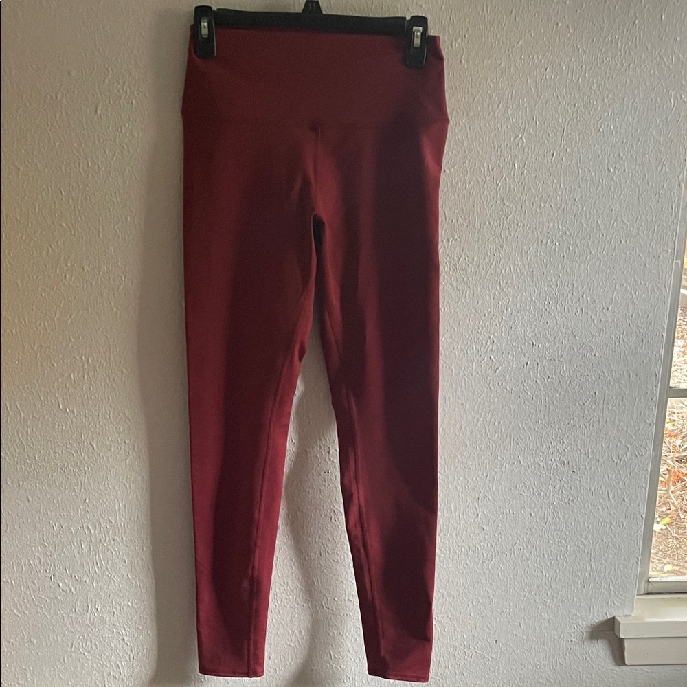 ALO Yoga Burgundy Leggings
